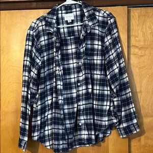 American Eagle Navy and White Flannel Shirt